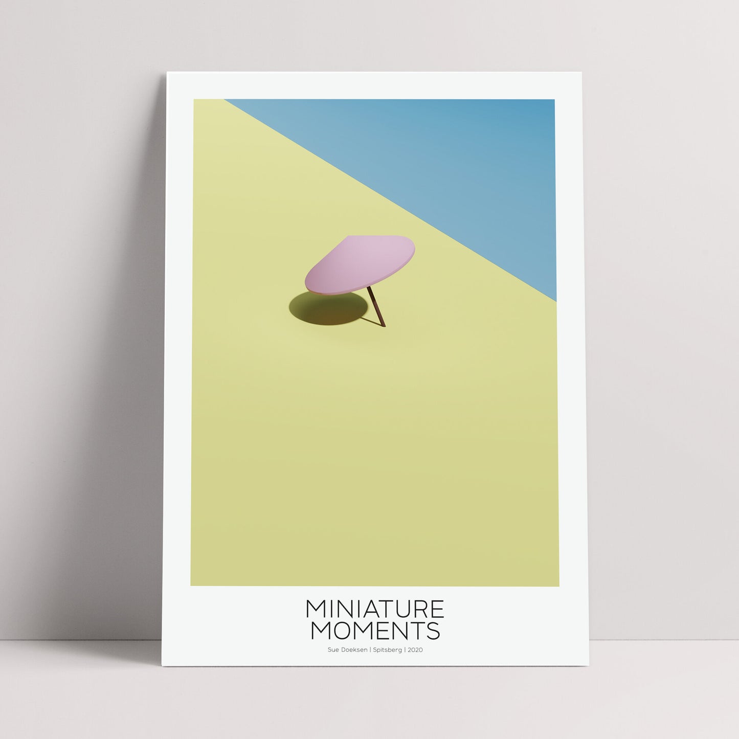 Miniature Moment - At the Beach 50 x 70 cm