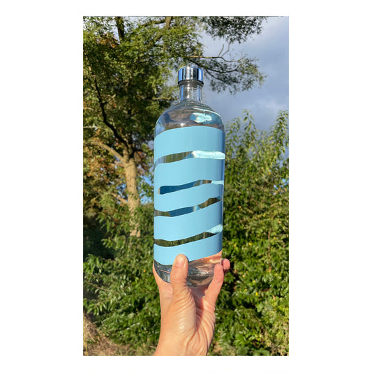 Swirl light blue - Glass water bottle 700ml